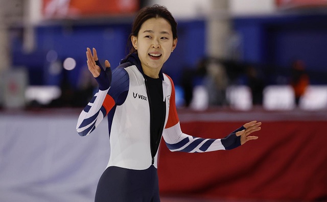 빙속 김민선 월드컵 3연속 金…세계랭킹 1위 독주 - 매일경제